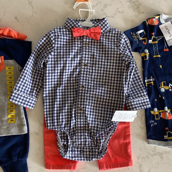 Baby boys Matching Carter’s sets - Picture 6 of 11